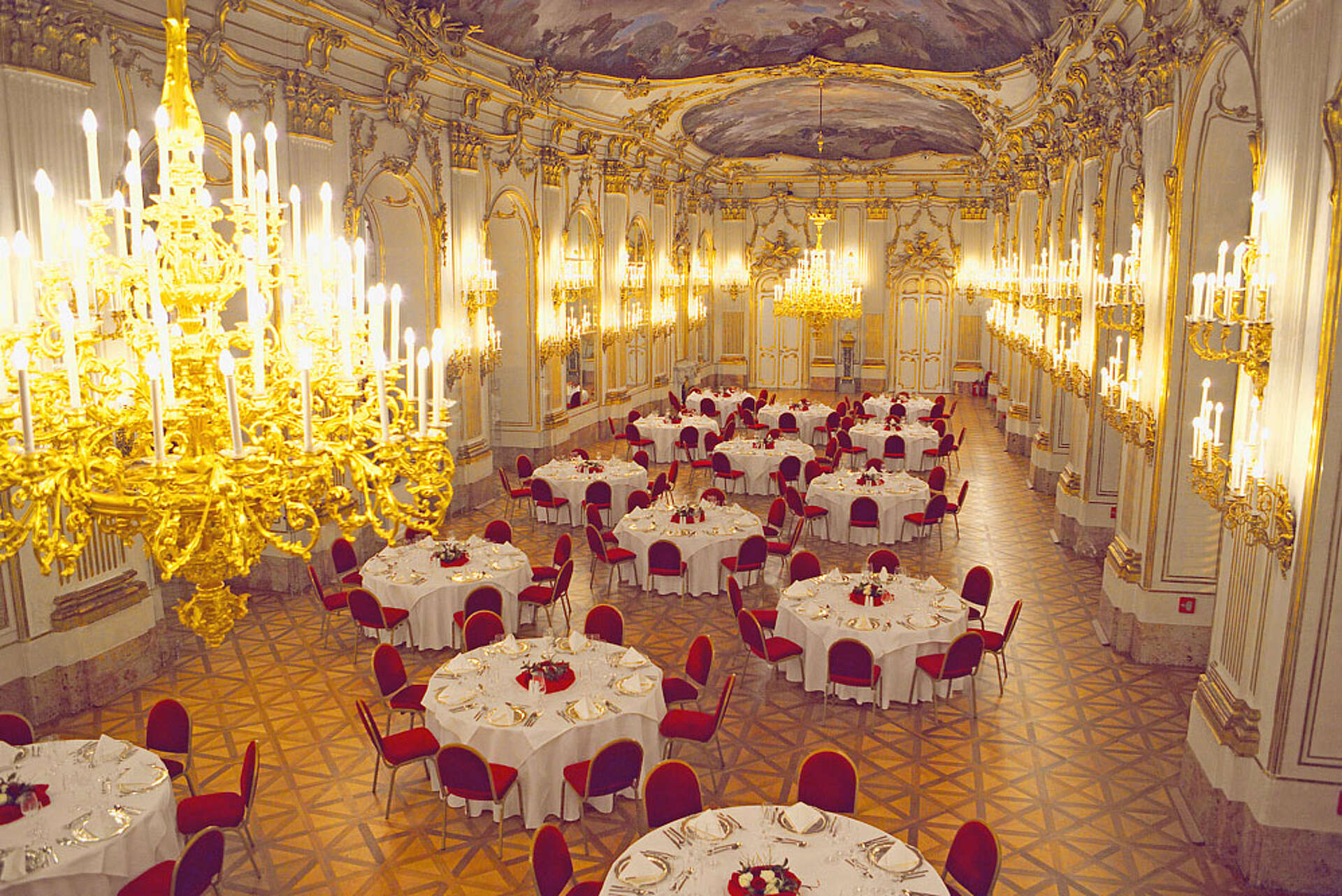 Galatische in der prunkvollen Großen Galerie von Schloss Schönbrunn